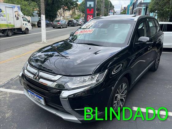 MITSUBISHI OUTLANDER 2.2 4X4 16V DIESEL 4P AUTOMÁTICO